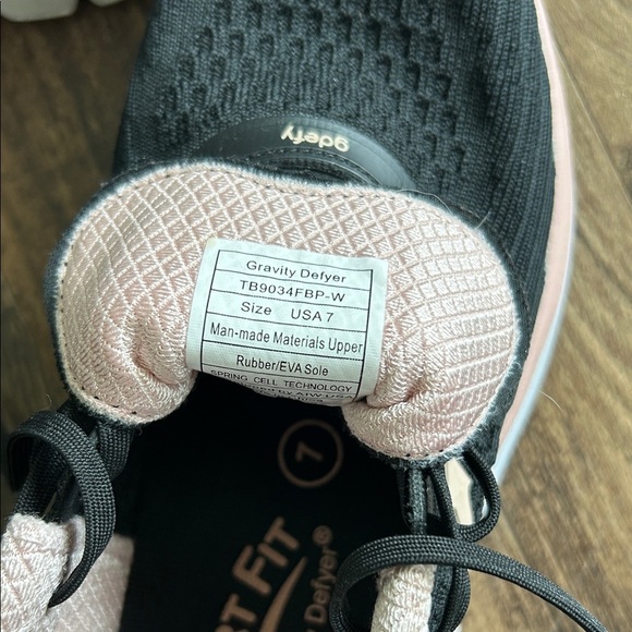 XLR8 Women's Black and Pink Sneakers - Picture 8 of 12